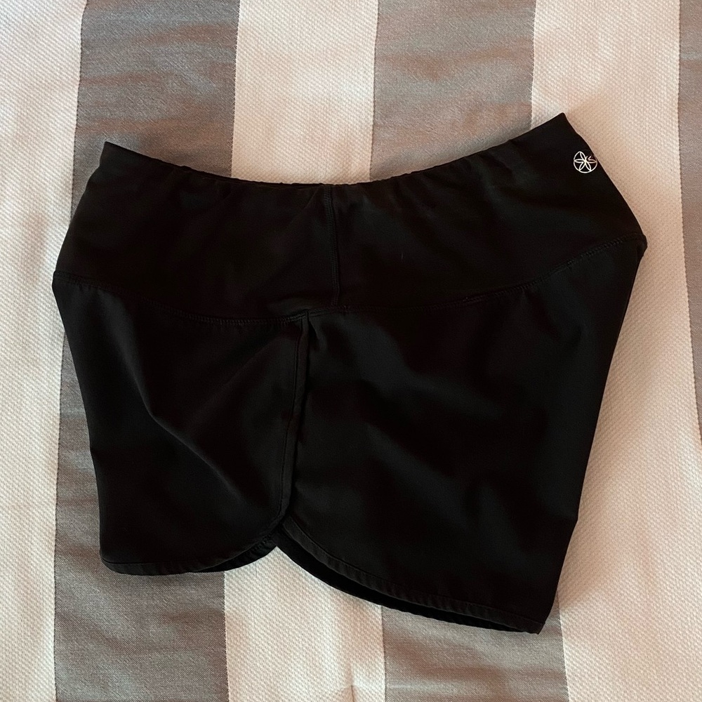 Gaiam Shorts - Picture 3 of 6